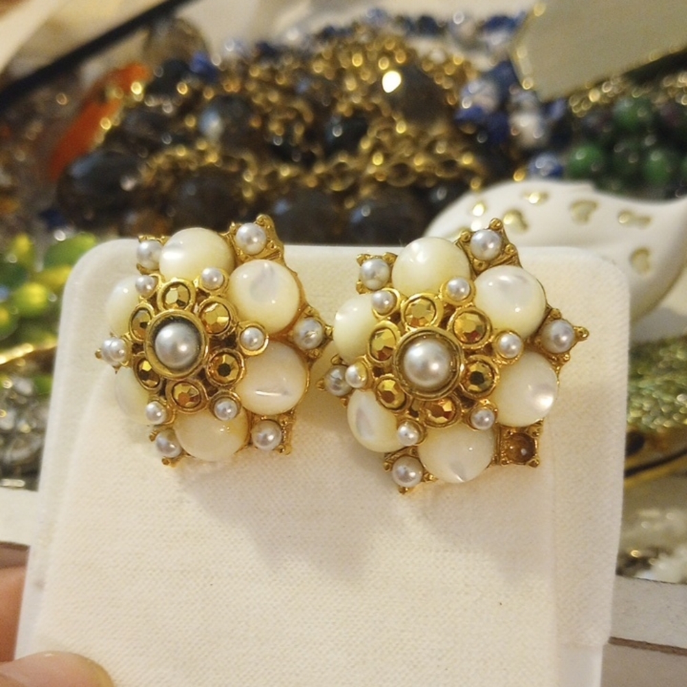 Jose & Maria Barrera Gold Tone Chunky Beige and White Beaded Earrings *Damaged*